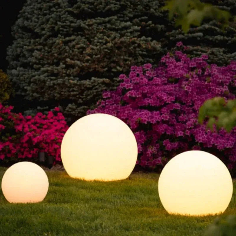 Spherical LED Outdoor Garden Lamp with 16 Colours and Remote