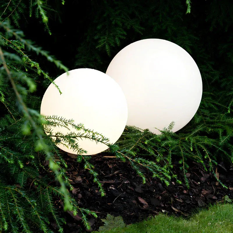 Spherical LED Outdoor Garden Lamp with 16 Colours and Remote