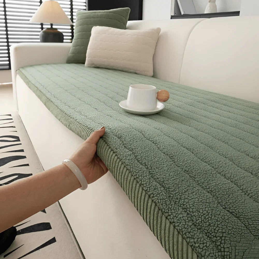 Sofa Cover – Non-Slip, Quilted Polyester