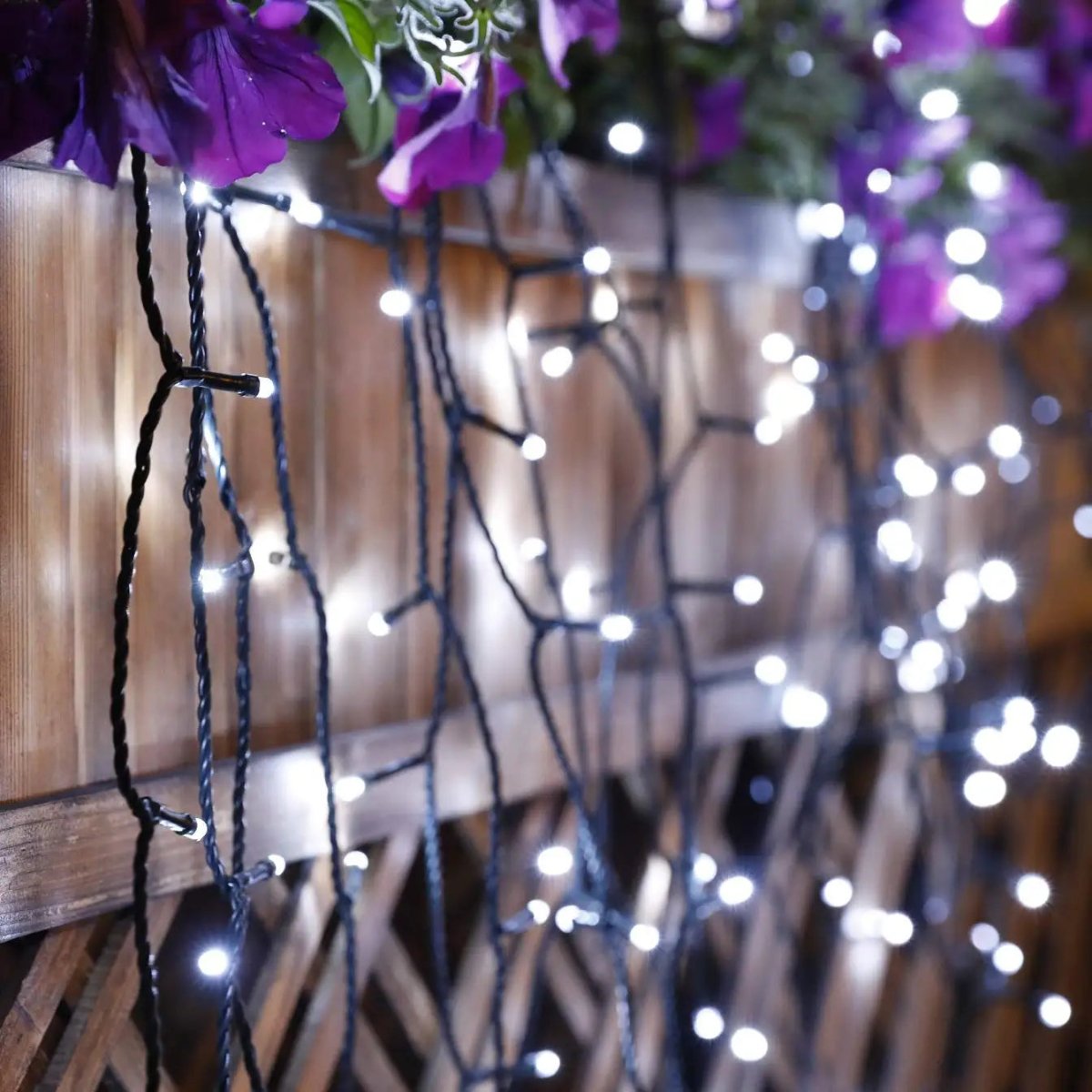 SOLARGLINT – Solar LED Garland with 300 Lights, 8 Modes, IP65 Weatherproof