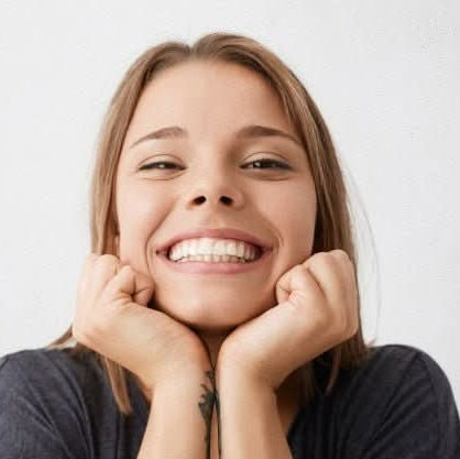 SMILEFLEX – Dental Prosthesis with White Dental Lenses