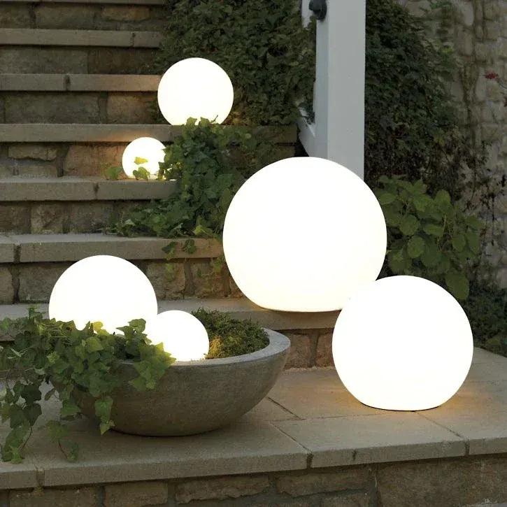 Spherical LED Outdoor Garden Lamp with 16 Colours and Remote