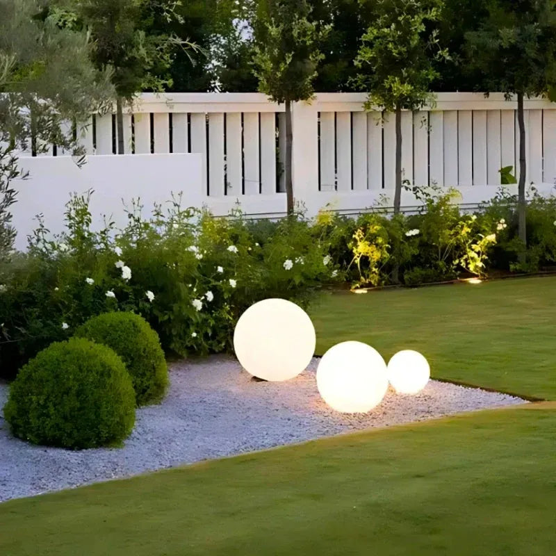 Spherical LED Outdoor Garden Lamp with 16 Colours and Remote