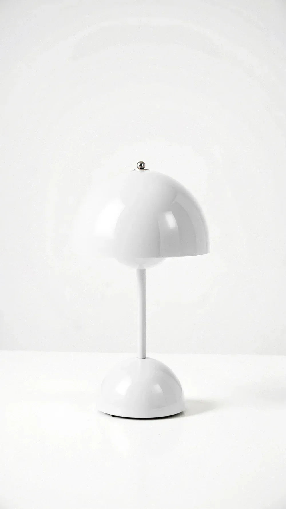 Minimalist Wireless Rechargeable LED Table Lamp with Touch Dimming for Bedroom