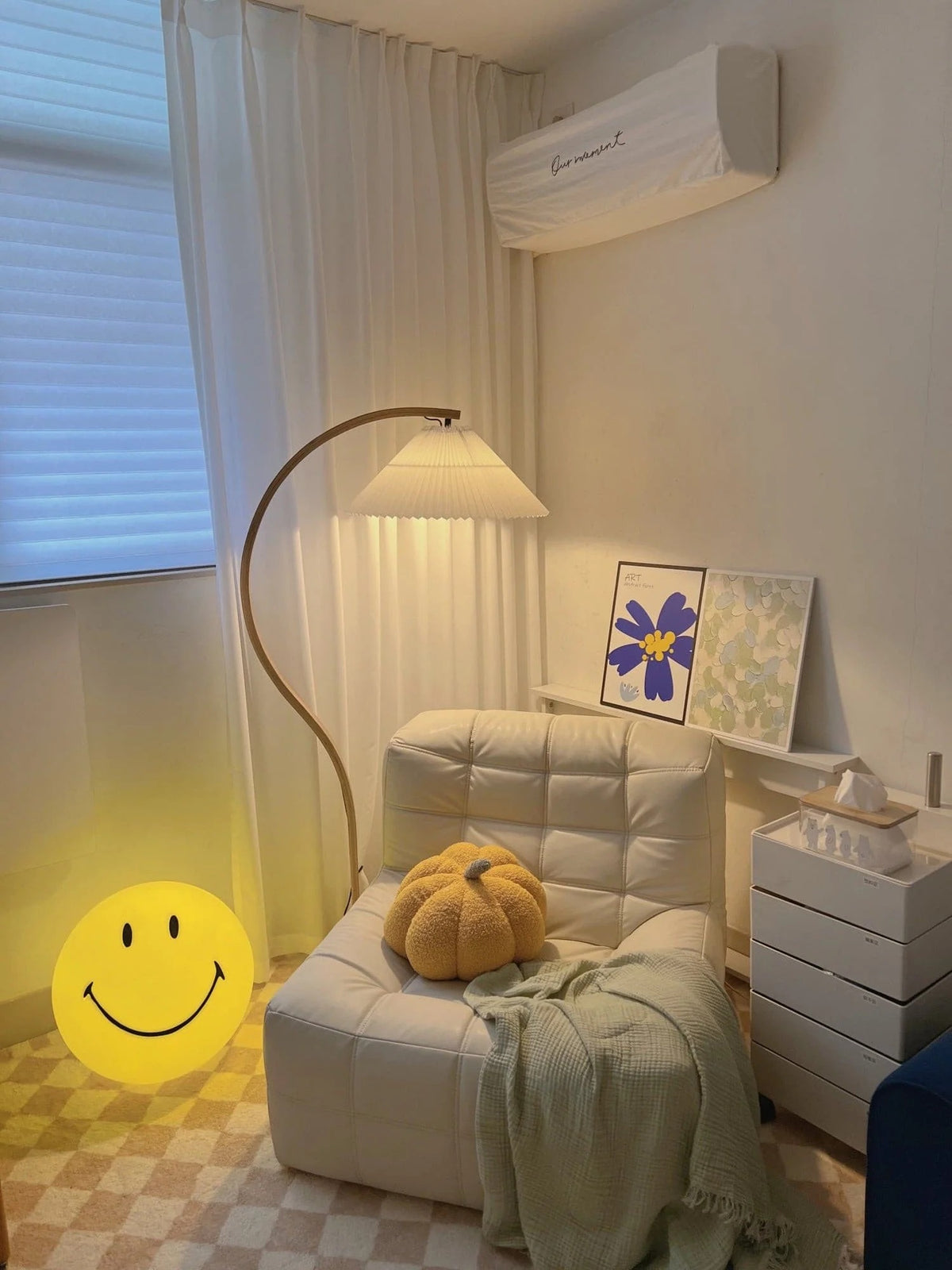 Cheerful Glow Night Light for Kids — Dimmable LED Yellow Lamp