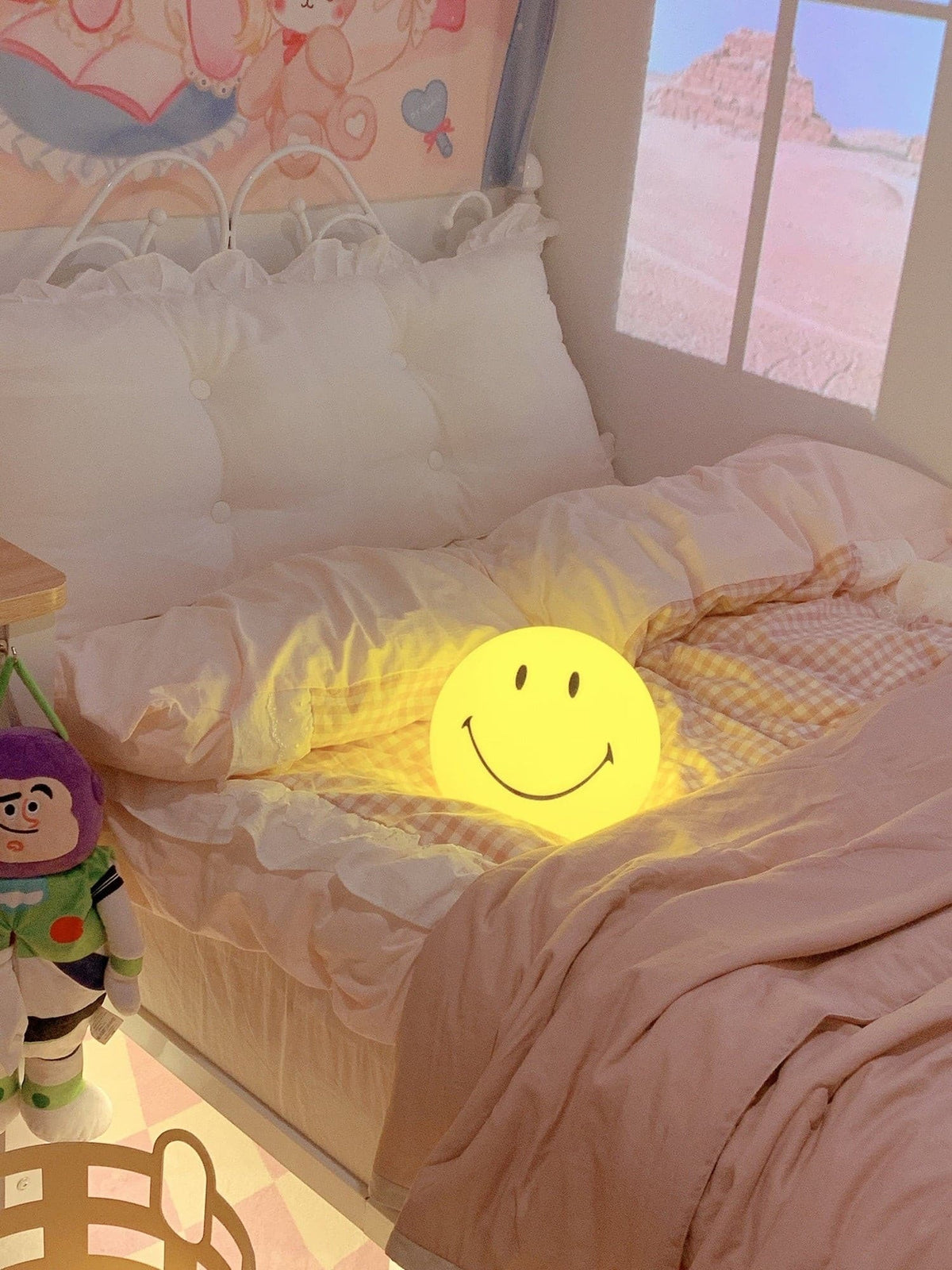 Cheerful Glow Night Light for Kids — Dimmable LED Yellow Lamp