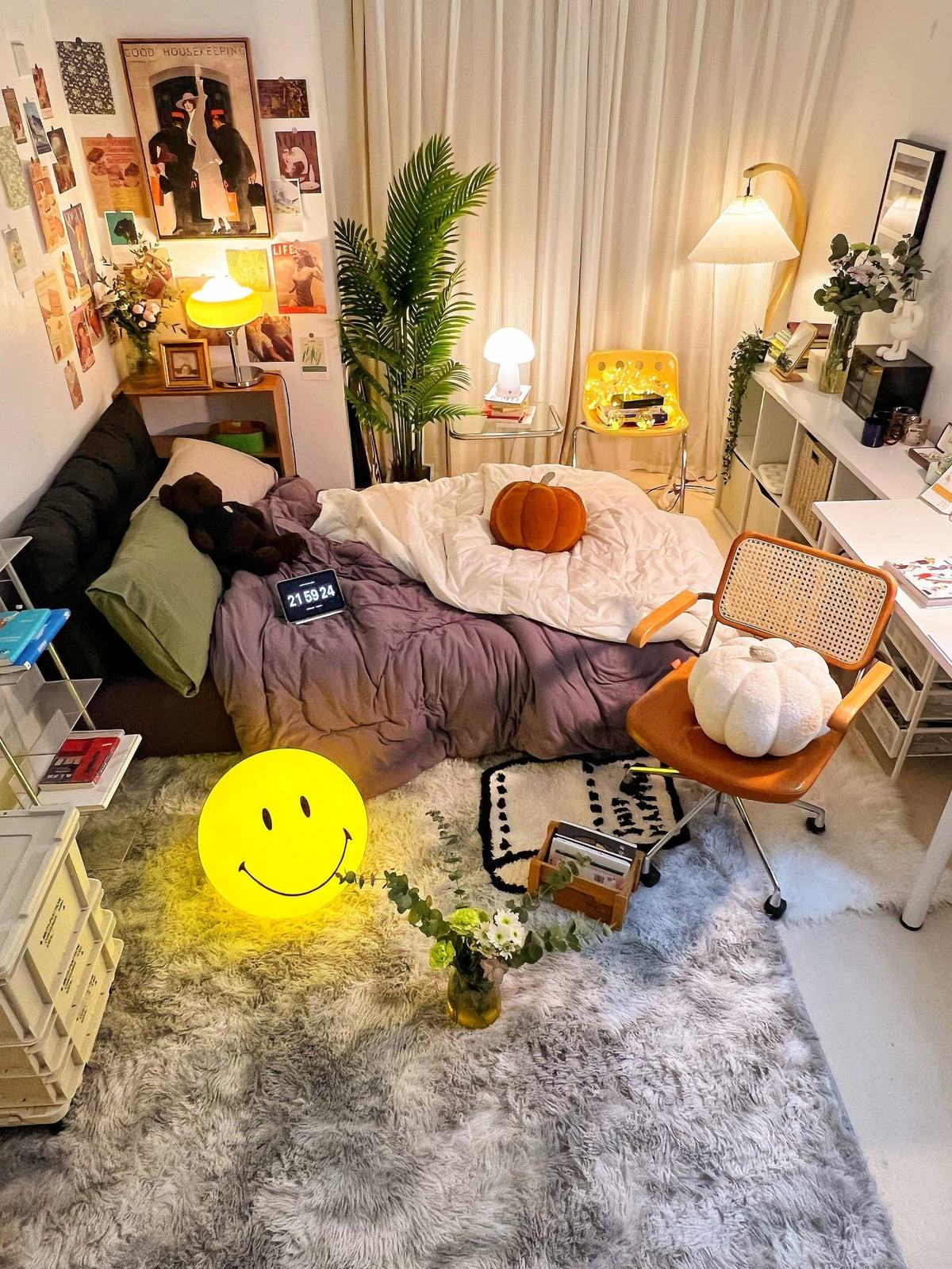 Cheerful Glow Night Light for Kids — Dimmable LED Yellow Lamp