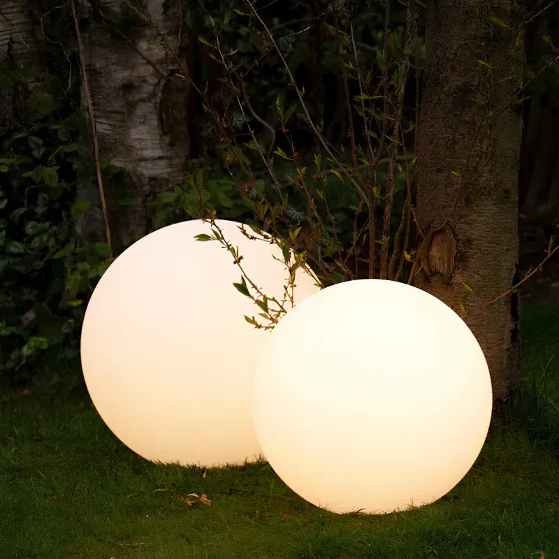 Spherical LED Outdoor Garden Lamp with 16 Colours and Remote