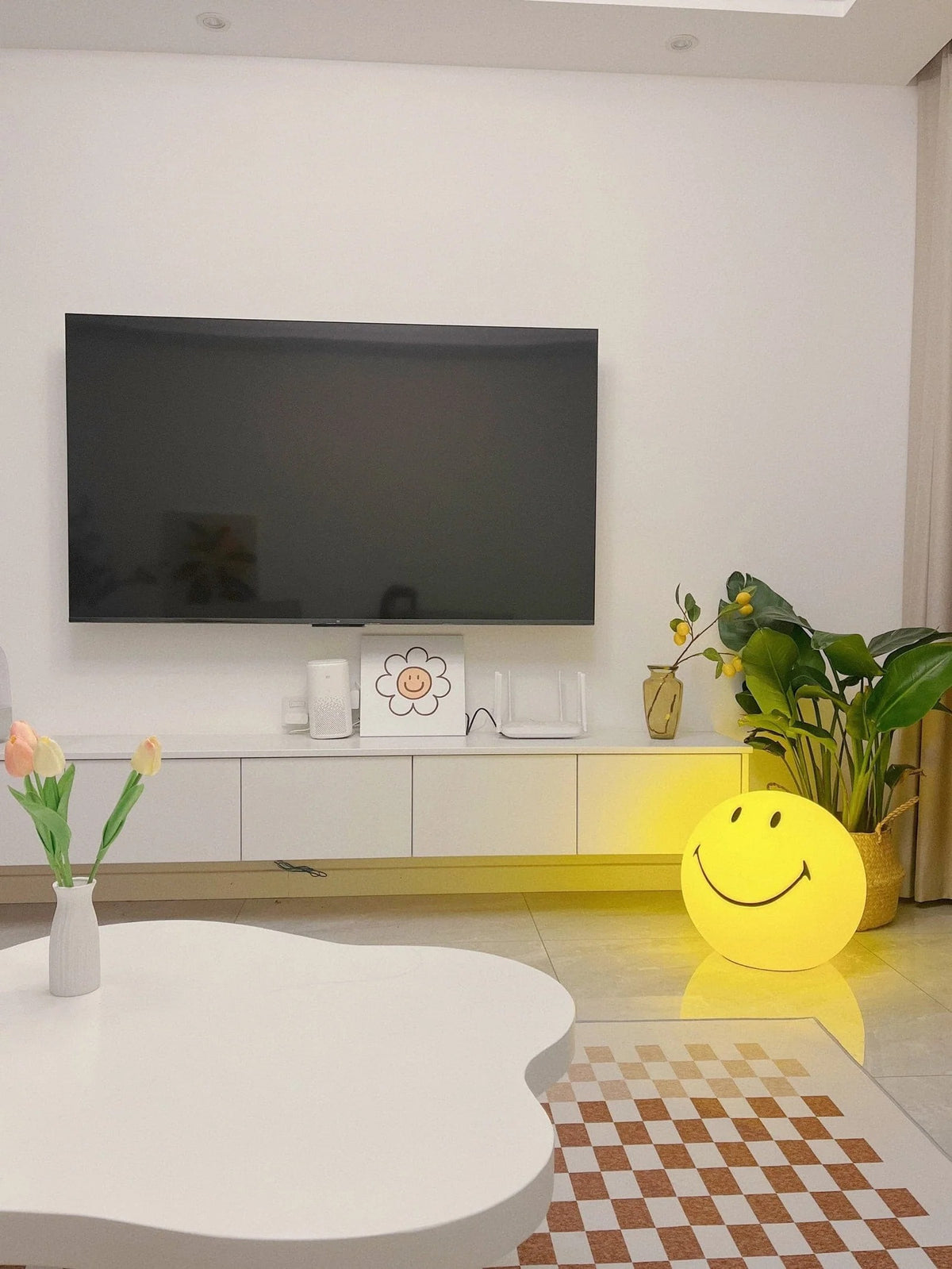 Cheerful Glow Night Light for Kids — Dimmable LED Yellow Lamp