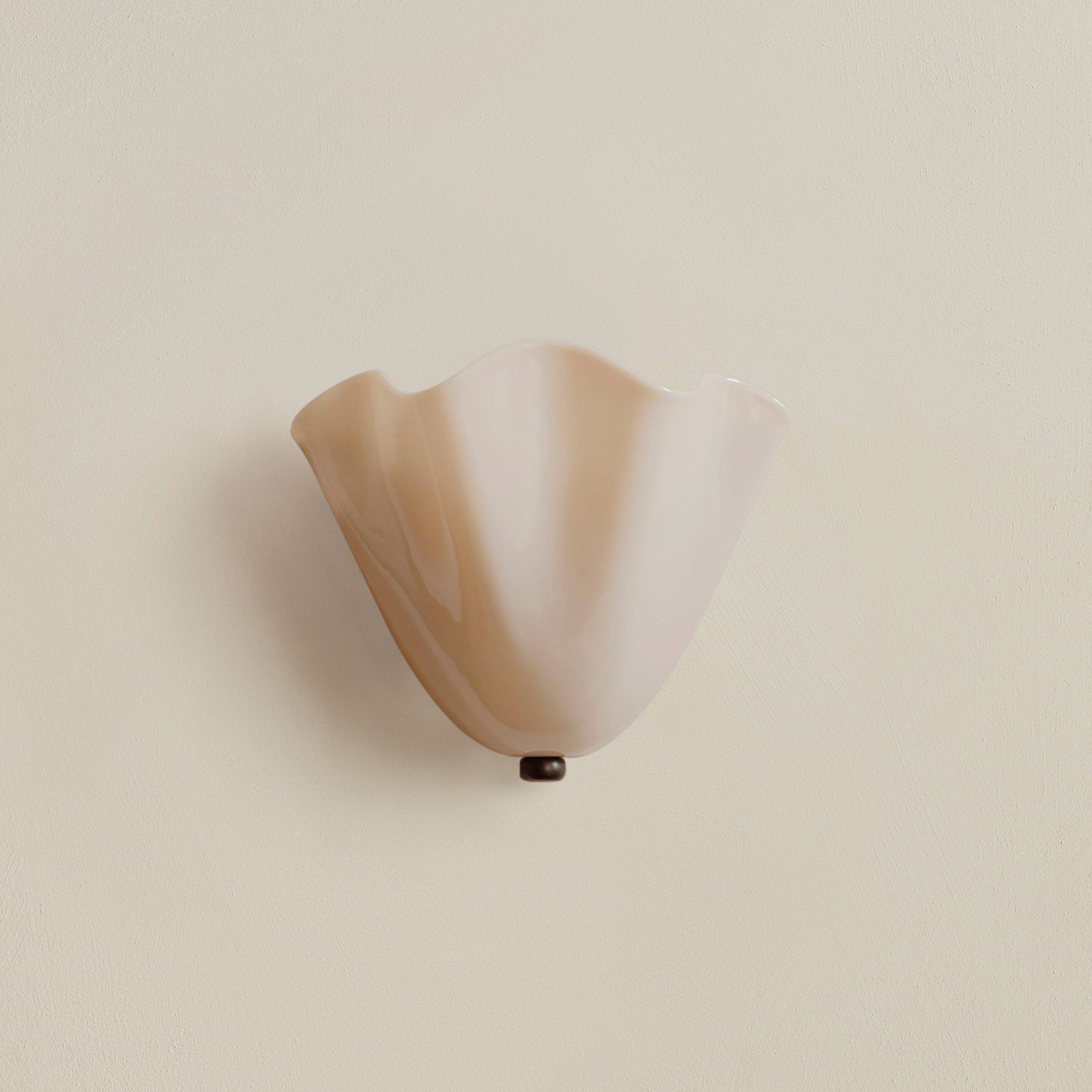 Retro Stained Glass Shell Wall Sconce for Bedroom and Hallway