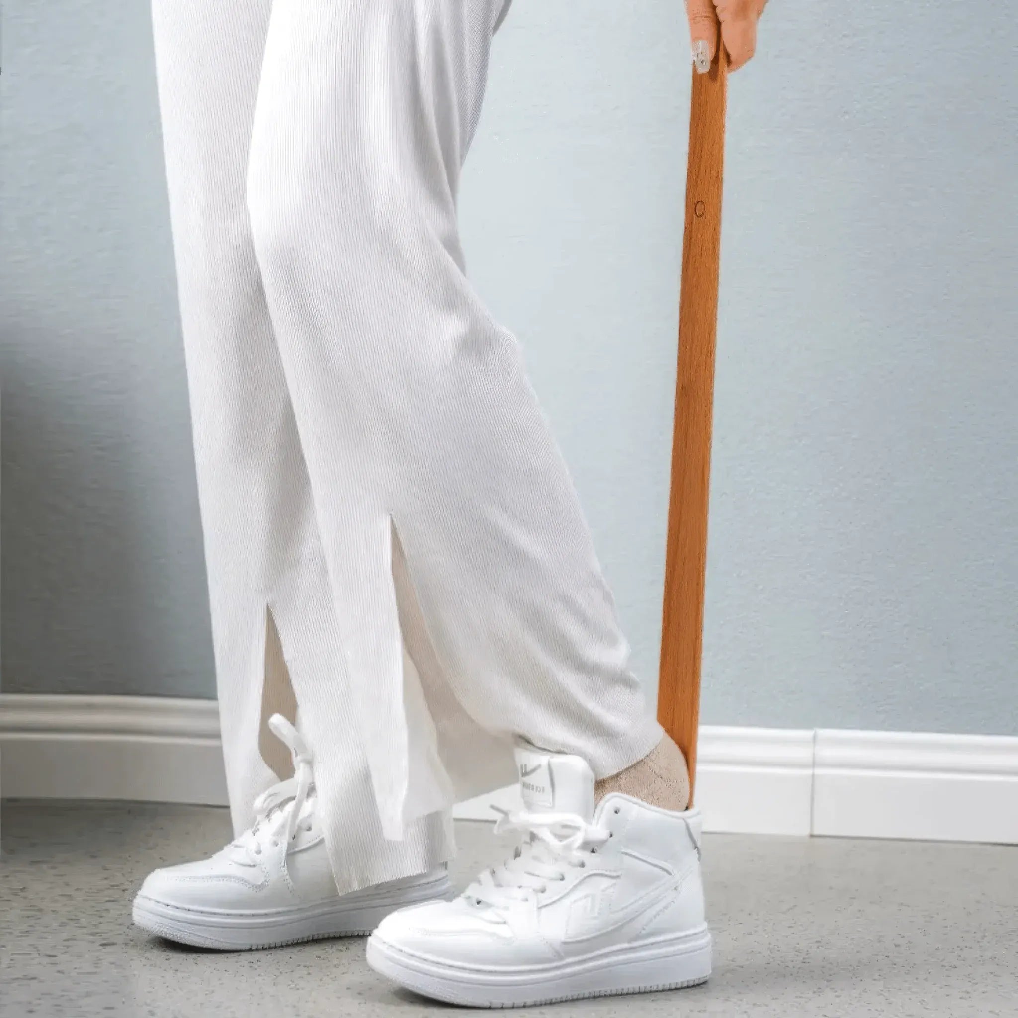 Long Magnetic Beechwood Shoehorn