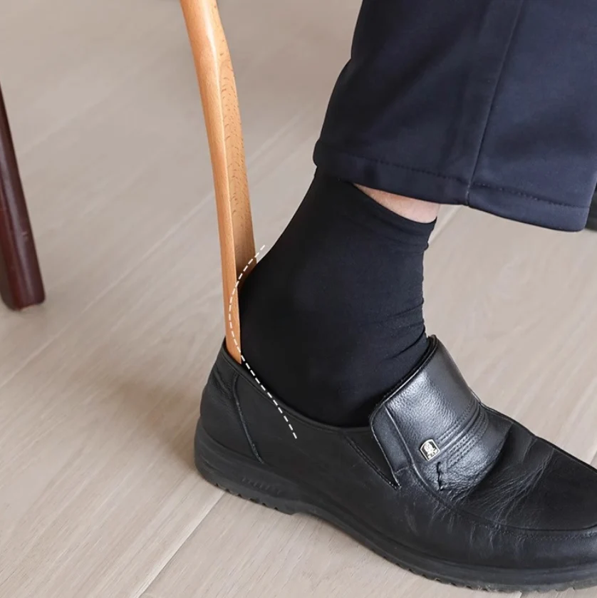 Long Magnetic Beechwood Shoehorn