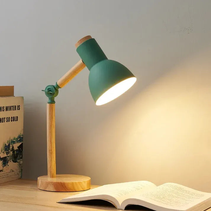 Nordic Rubberwood Adjustable Modern Desk Lamp for Bedside Reading