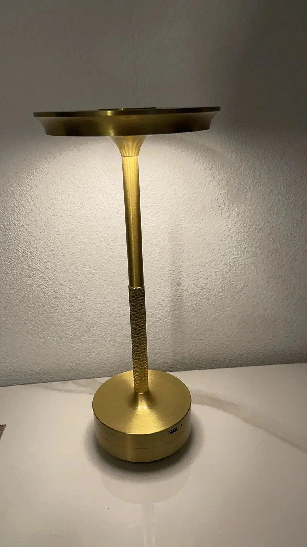 LED Table Lamp Aluminum & Acrylic Dimmable · USB-C Rechargeable