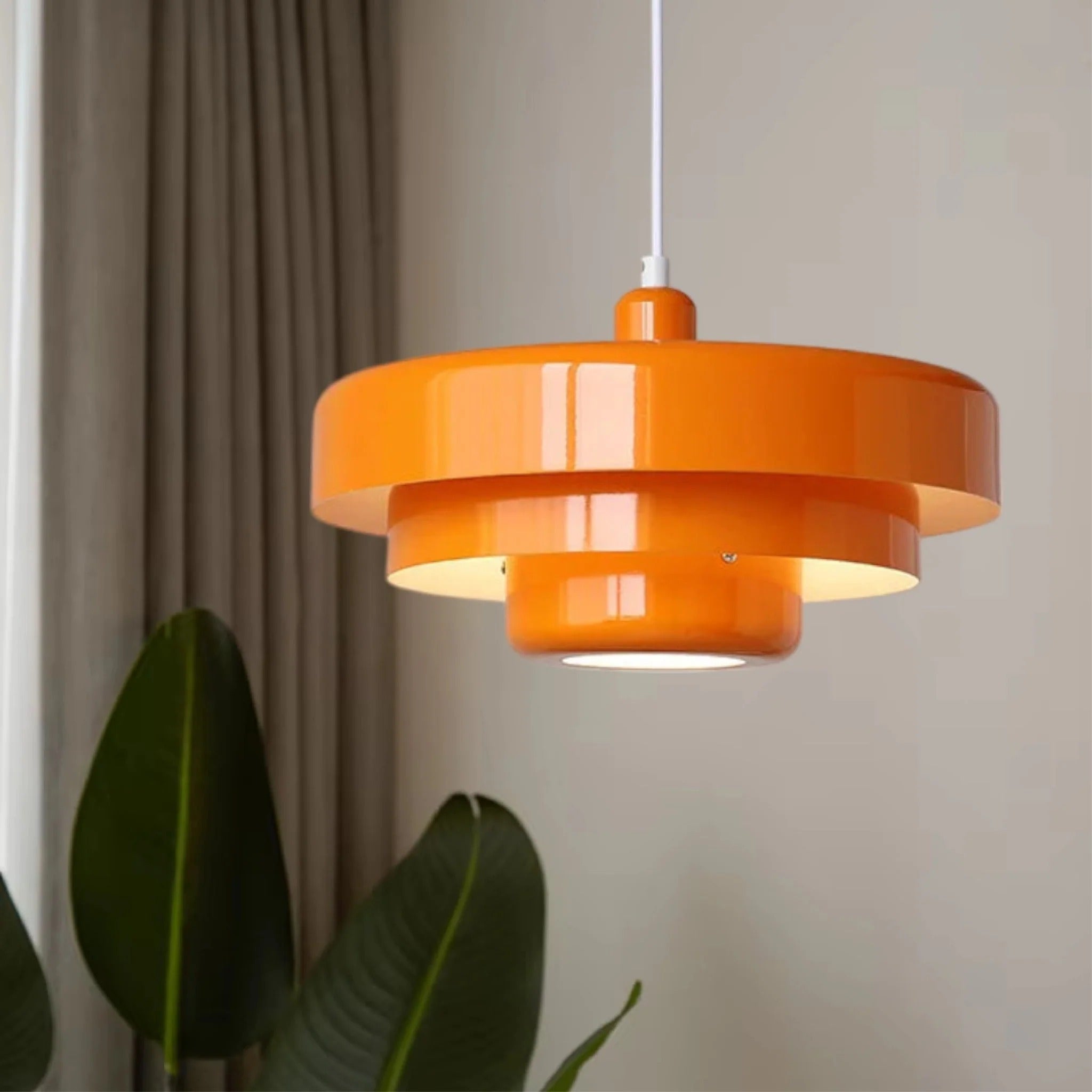 Lustro – Mid-Century Industrial Pendant Light
